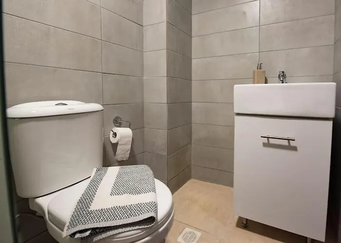 Flat In The Heart Of شقة *